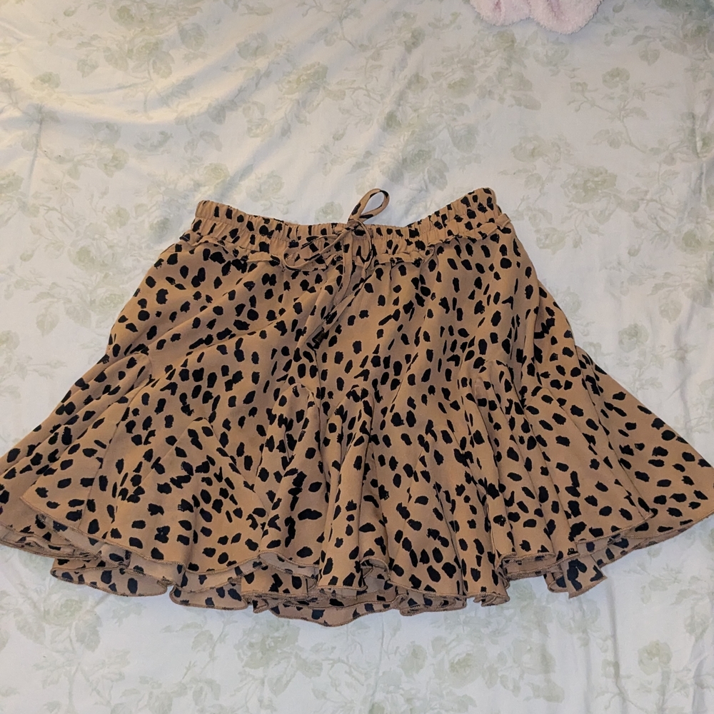entro Tan and Black Leopard Print Ruffle Skirt